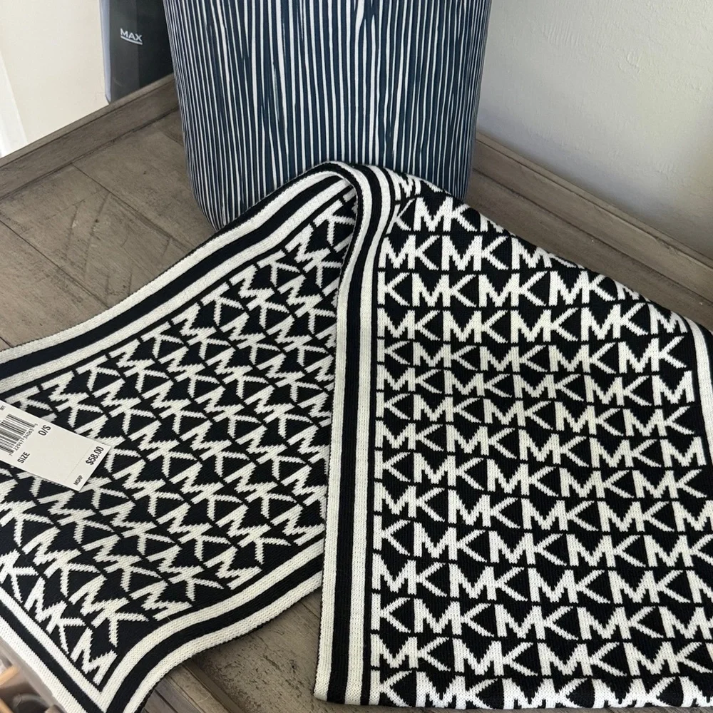 Michael Kors Scarf